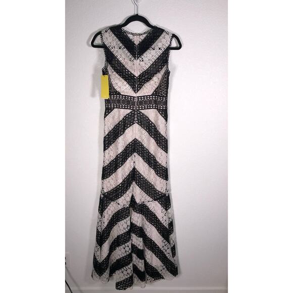 Karen Millen Chevron Crochet Maxi Mermaid Gown High-Neck Black White W US 6 NWT - Picture 7 of 9